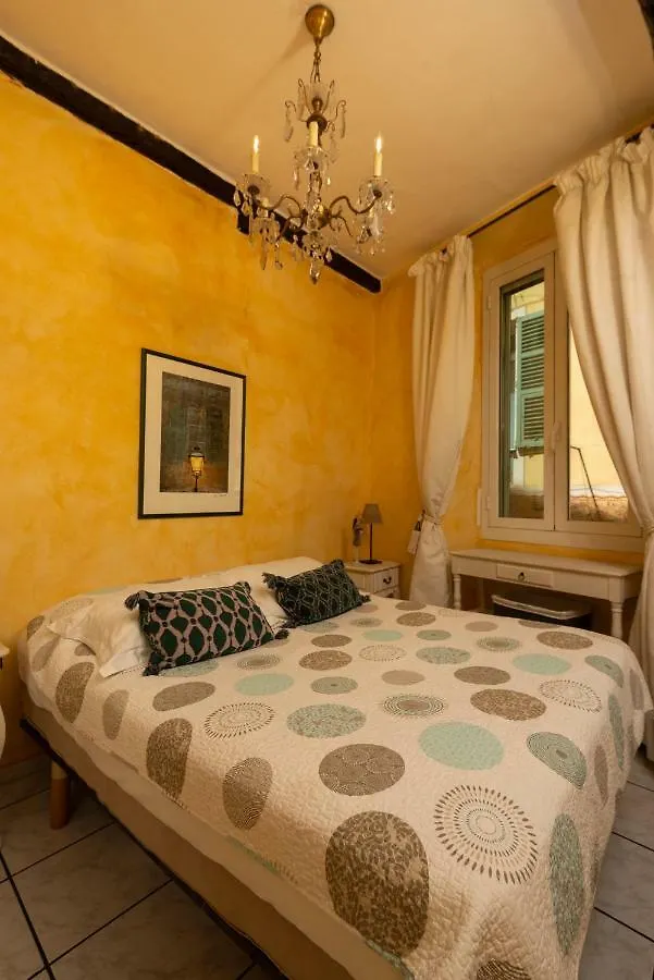 Ah! Charme Et Authentique Avec Parking Apartment Nice