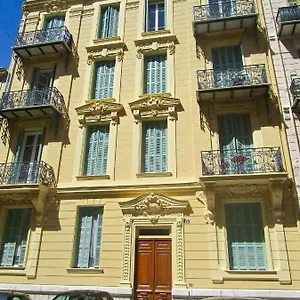 Flat Nizza