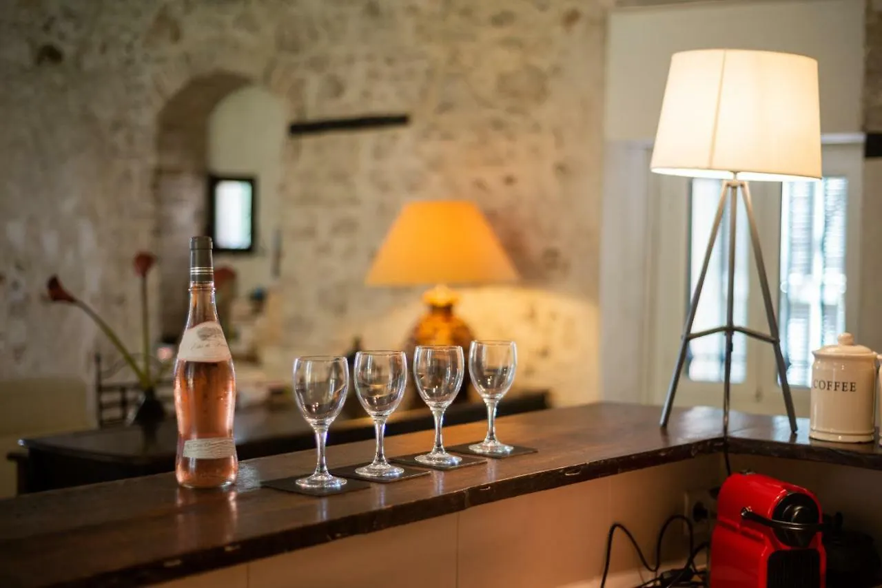 Ah! Charme Et Authentique Avec Parking Apartment Nice